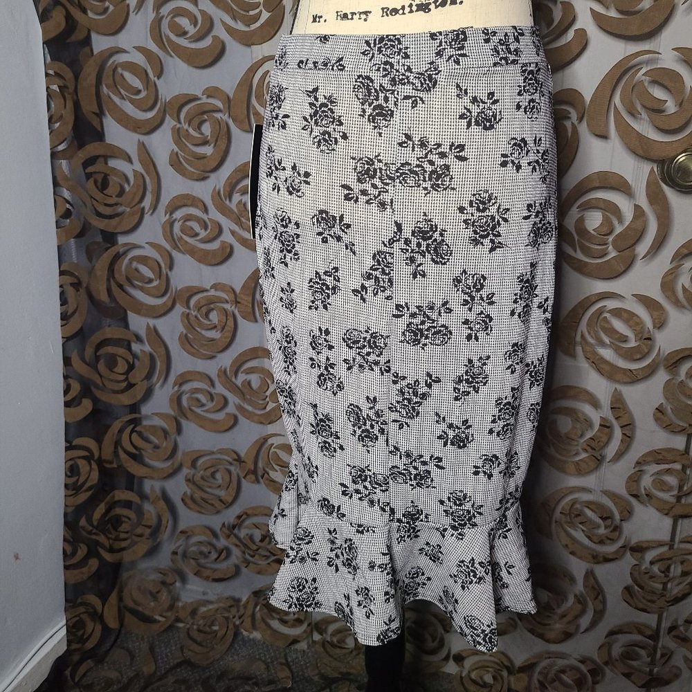 Ruffled Pencil Skirt